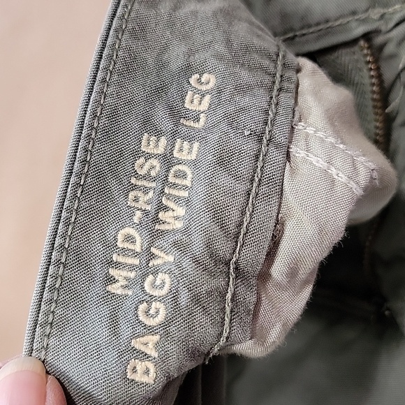 American Eagle Size 000S Washed Olive Green Mid Rise Baggy Wide Leg Cargo Pants - Picture 14 of 14